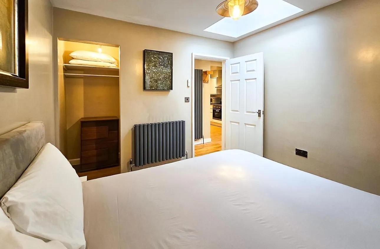 Valley Mount House & Apartment Harrogate